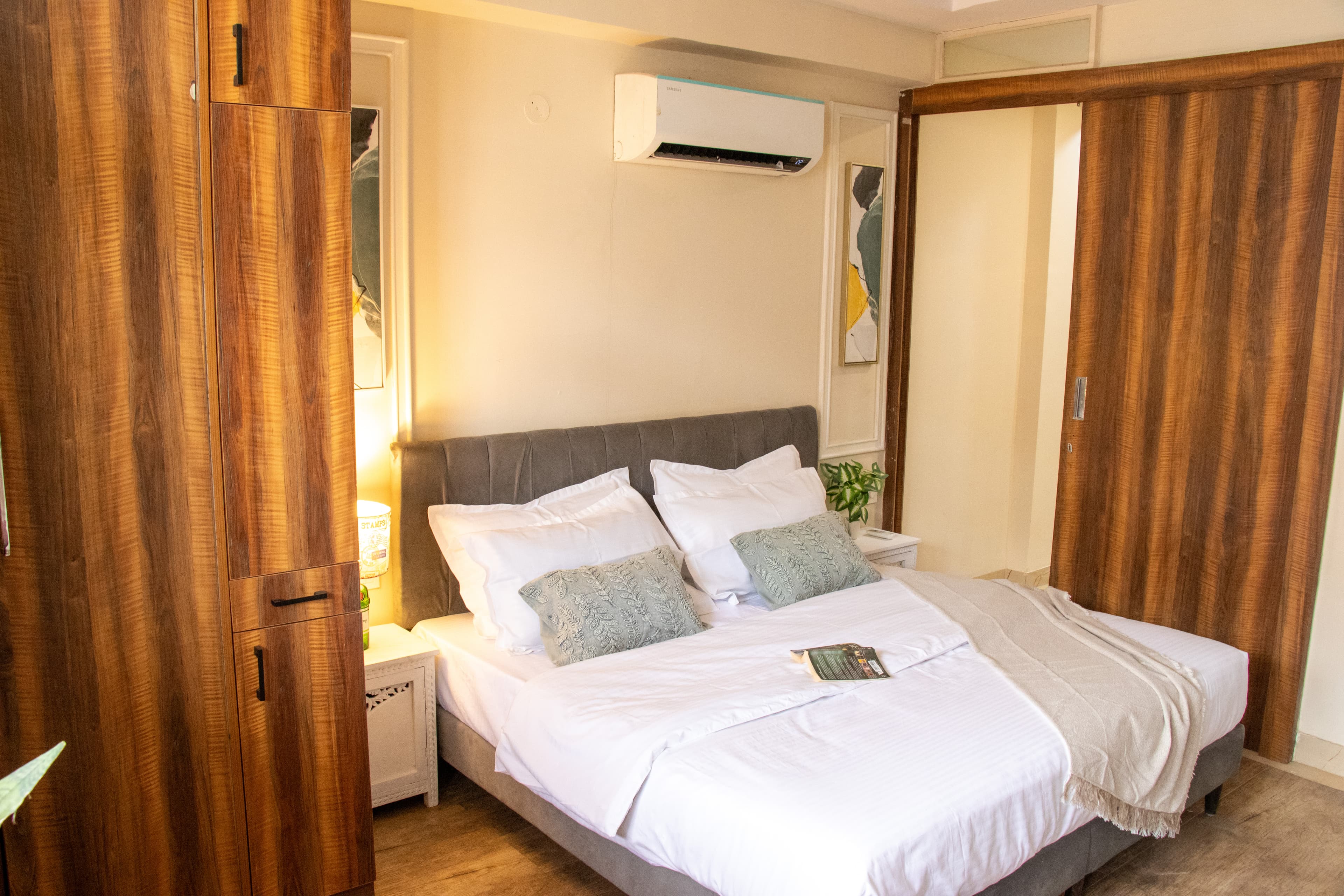 The Retreat Suite — photograph 2
